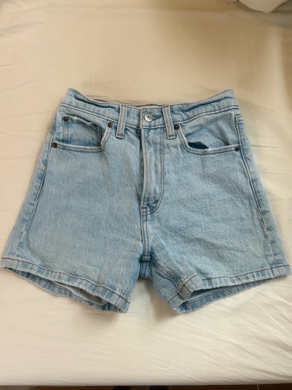 Abercrombie & Fitch High-Rise Mom Shorts